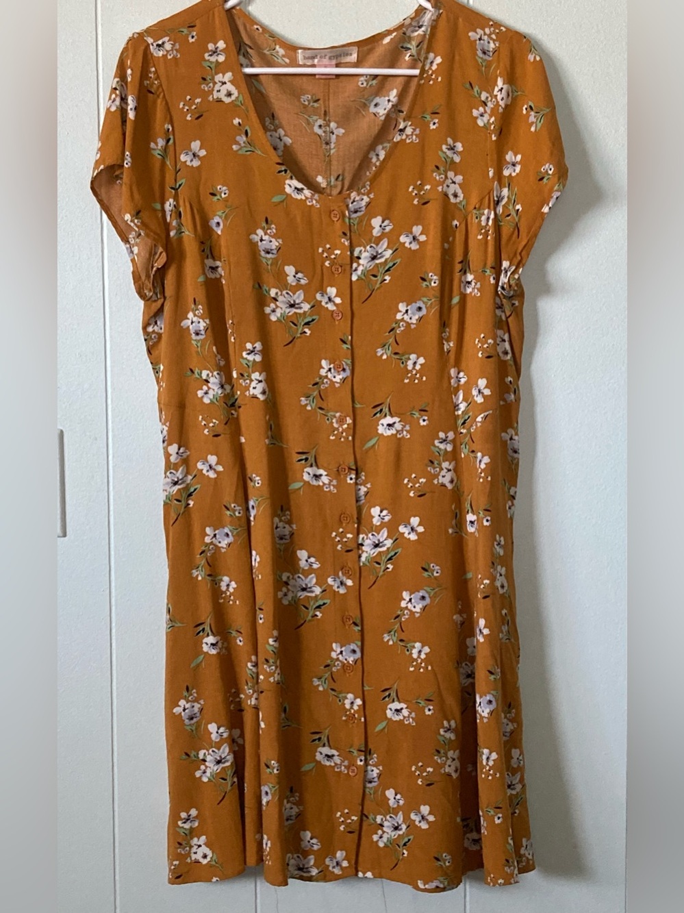 Band of Gypsies SZ XL Mustard Floral Button-Front Dress short sleeve